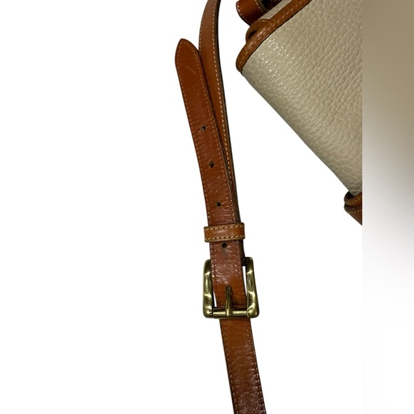 Dooney & Bourke Equestrian R56 Binocular Handbag Vintage Bone/Tan - Picture 8 of 16